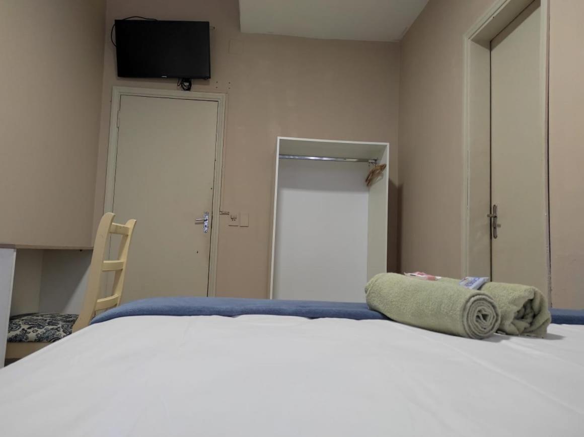 סיודד דל אסטה Turis Hotel מראה חיצוני תמונה