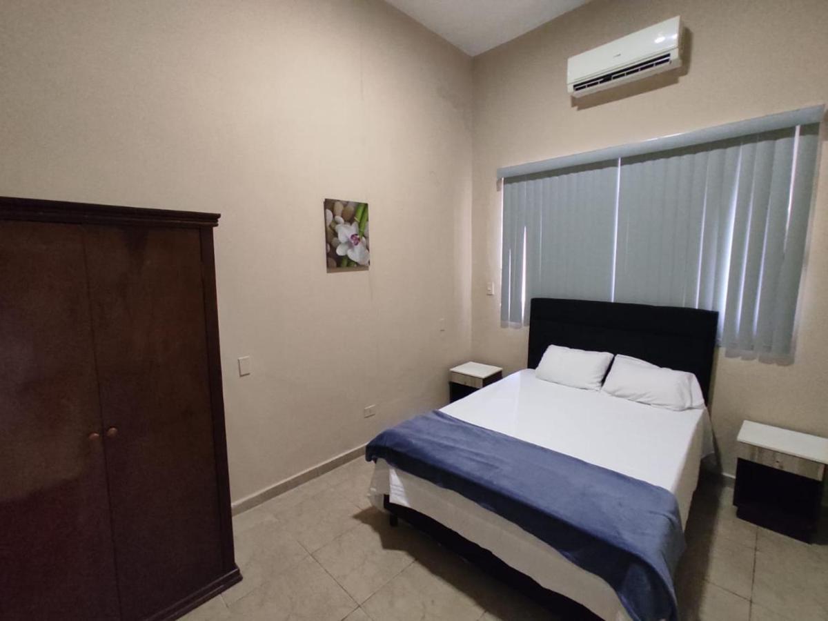 סיודד דל אסטה Turis Hotel מראה חיצוני תמונה